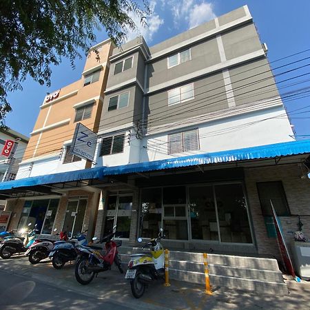 Ze Residence Ram Intra Bangkok Extérieur photo