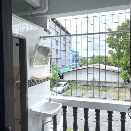 Ze Residence Ram Intra Bangkok Extérieur photo