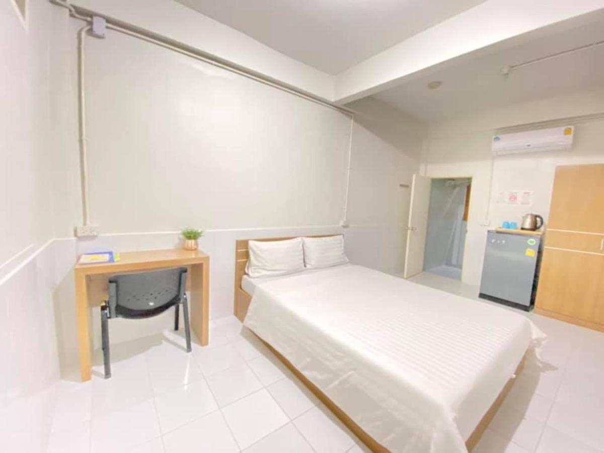 Ze Residence Ram Intra Bangkok Extérieur photo
